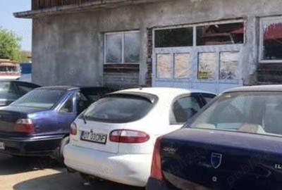 Spațiu comercial, de 1,000 mp, în Central - 3