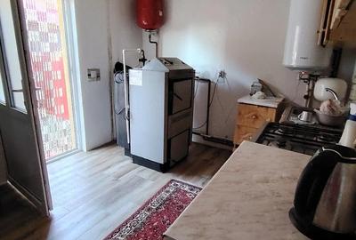 Casă cu Teren 1000 Mp în Gurghiu - 2