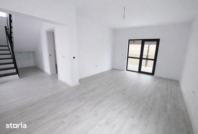 Casă cu 5 camere cu Teren 500 Mp în Podu Roș - 7