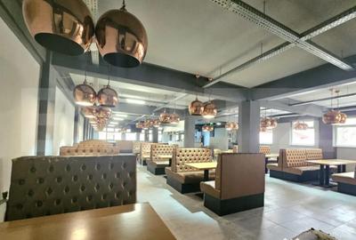 Spațiu comercial, de 674 mp, în Complex Studențesc - 5