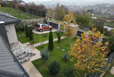 Casă cu 3 camere în Tomești - 2