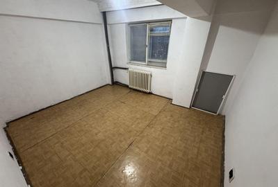 Apartament 3 camere zona Far - 2