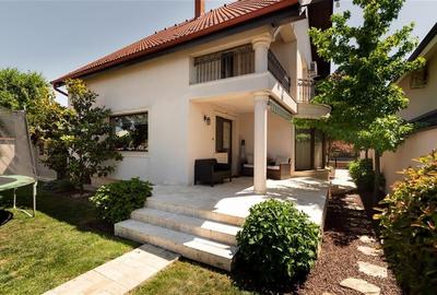 RECO Vila cu 5 camere str. Apateului- zona Nufarul - 53
