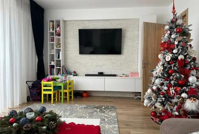 Apartament cu 2 camere decomandat, mobilat în Tractorul - 2