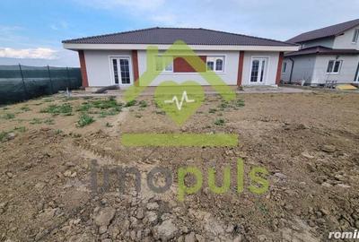 Casă cu 3 camere cu Teren 657 Mp în Moșnița Veche