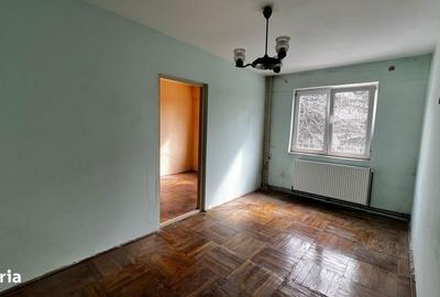 Apartament cu 3 camere semidecomandat în Intim - 5