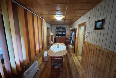 Casă cu 3 camere cu Teren 920 Mp în Roșu - 9