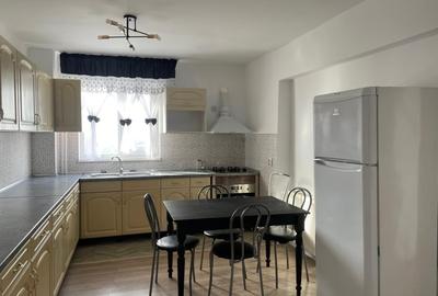 Apartament cu 3 camere semidecomandat în Nufărul - 5