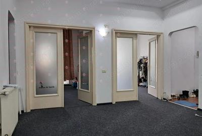 Apartament 4 camere Victoriei Bd. Alexandru Ioan Cuza - Risc 2 seismic Apartament 4 camere Victoriei Bd. Alexandru Ioan Cuza - Risc 2 seismic - 19