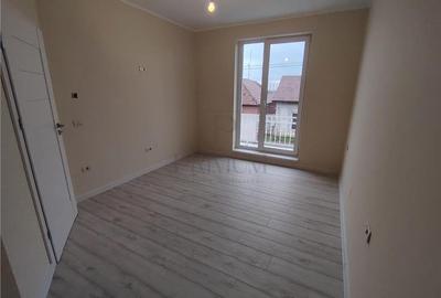 Casă individuală cu 4 camere cu Canalizare în Moșnița Veche - 8