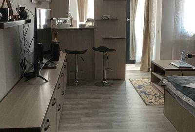 Garsonieră decomandată în Central - 2