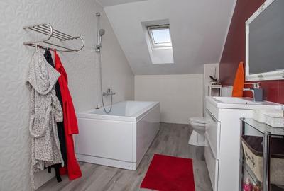 Vilă P+M, Clujului, 190 mp, teren 520 mp, singur în curte. 225 000 E - 39