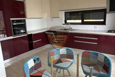 Casă cu 5 camere cu Teren 500 Mp în Agigea - 16