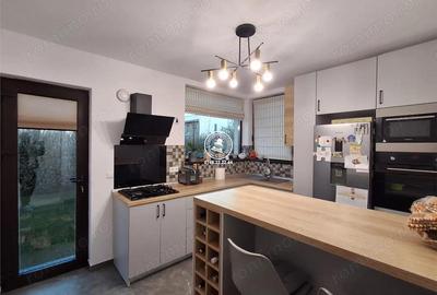 Vila deosebita Breazu,Padurea Marzesti,complet mobilata si utilata,curte amenajata,377mp teren - 19