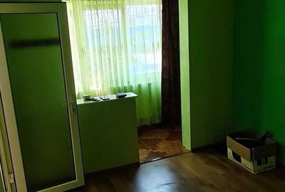 Apartament cu 3 camere semidecomandat în Tomis Nord - 4