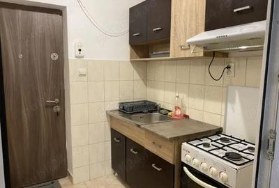 Garsonieră decomandată în Dacia - 3