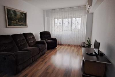 Apartament cu 4 camere decomandat în Apărătorii Patriei - 1