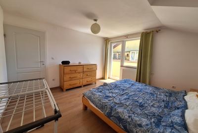 Apartament cu 3 camere semidecomandat, mobilat în Florești - 8