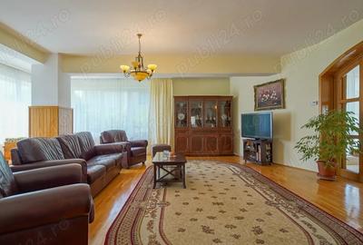 Casă cu 6 camere cu Teren 1170 Mp în Tractorul - 7