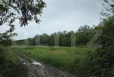 Teren de 3355 mp, în Central