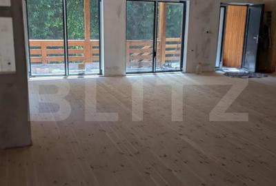 Cabana/Pensiune de vanzare in Colibi?a, cu acces la lac - 2