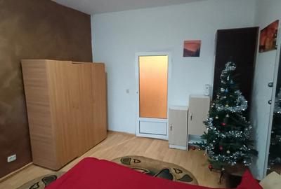 Garsonieră semidecomandată în Est - 9