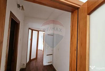 Spațiu comercial, de 80 mp, în Mărăței - 3