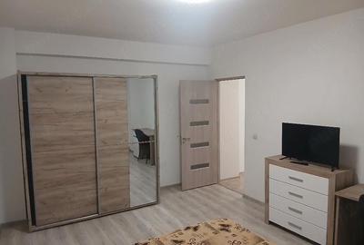 Garsonieră decomandată în Central