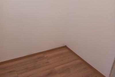 Casă cu 4 camere cu Teren 160 Mp în Vatra Luminoasă