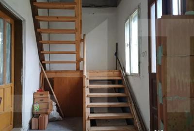 Casă cu 3 camere cu Teren 1856 Mp în Central - 4