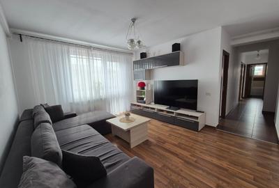 Apartament cu 3 camere decomandat în Central - 1