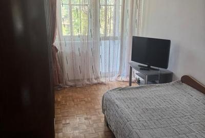 Apartament cu 3 camere semidecomandat, mobilat în Drumul Taberei - 2