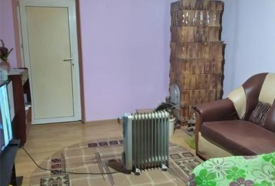 Casă cu 7 camere în Botoroaga - 1