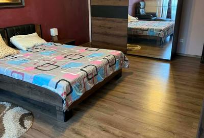 Apartament cu 4 camere decomandat în Central - 2