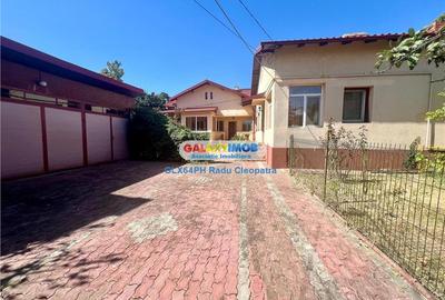 Casă cu 4 camere cu Canalizare în Ultracentral