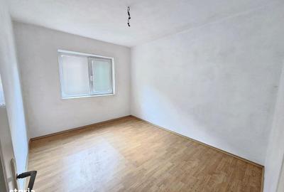 Apartament cu 3 camere decomandat în Central - 2