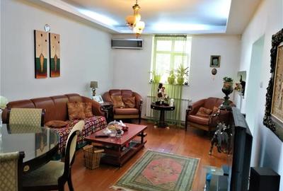 Duplex cu 7 camere cu Canalizare în Central - 31