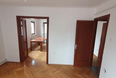 Apartament cu 2 camere semidecomandat în Primăverii - 1
