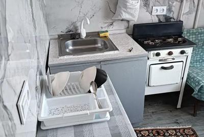 Ofer spre inchiriere o garsoniera luminoasa | 310 | 2 min Metrou Obor