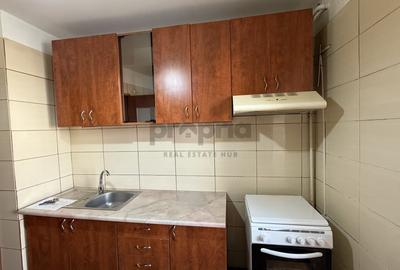 Apartament cu 2 camere decomandat, mobilat în Tractorul - 2