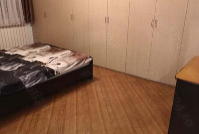 Apartament doua camere de vinzare