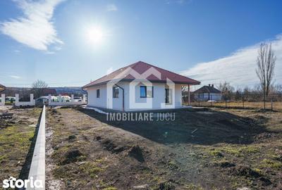 Casă cu 4 camere cu Teren 750 Mp în Jucu - 6