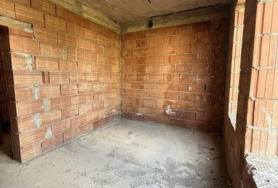 Apartament cu 3 camere în Central - 3
