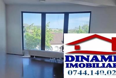 Casă cu 7 camere cu Teren 772 Mp în Dumbrava - 1