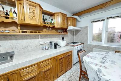 3 camere, decomandat, 2 balcoane, 72 mp, et.4, Dorobanti, str Columbelor - 12