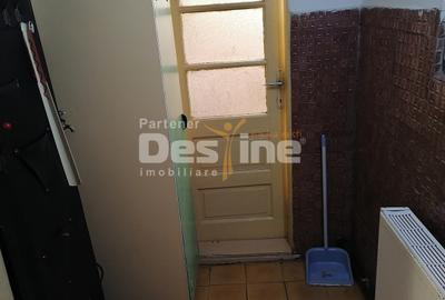 Duplex cu 3 camere cu Canalizare în Giulești - 8