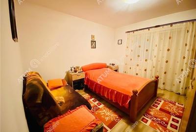 Apartament de 3 camere cu 2 bai si balcon in zona Brana/Unimat - 2