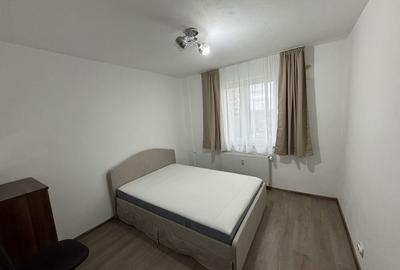 Apartament cu 3 camere decomandat în Olteniței - 3