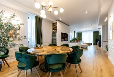 Penthouse cu 7 camere decomandat, mobilat în Polonă