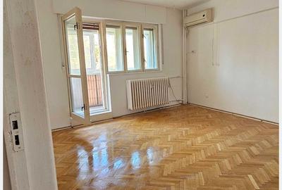 Apartament cu 4 camere în Unirii - 1